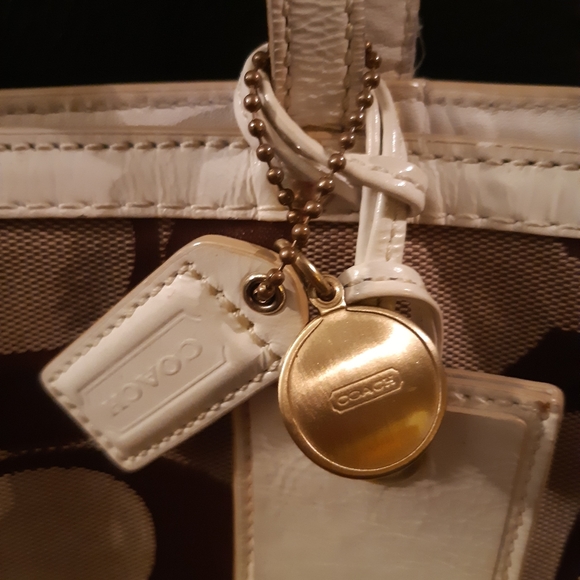 Coach Tote - Picture 4 of 10